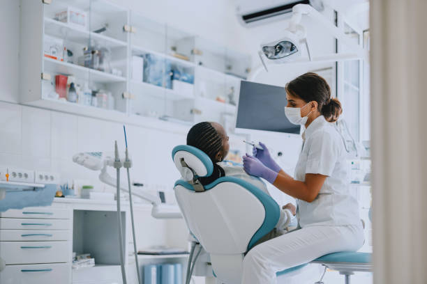 Best Root Canal Treatment  in Las Quintas Fronterizas, TX